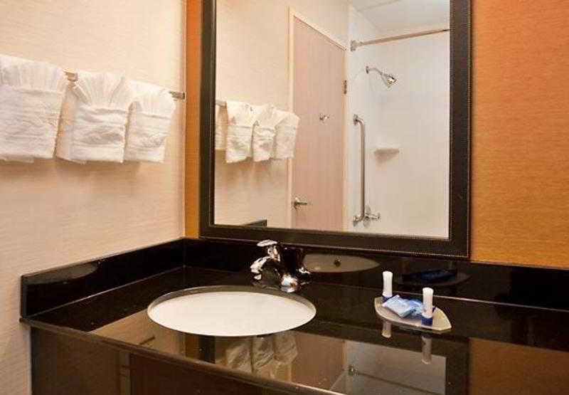 Fairfield Inn And Suites Austin South מראה חיצוני תמונה