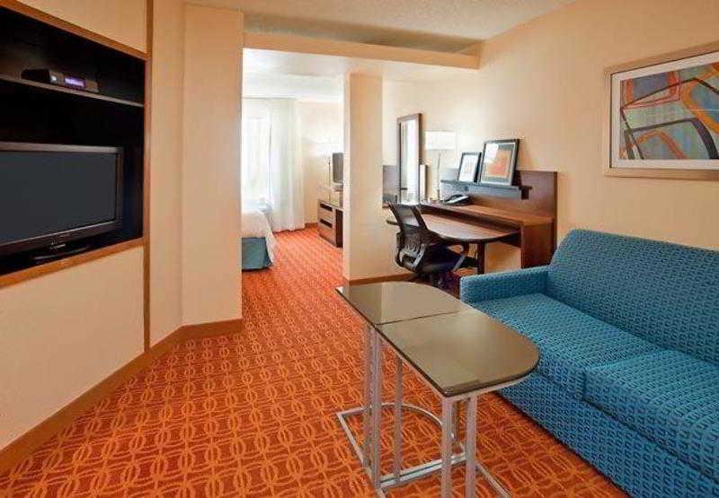 Fairfield Inn And Suites Austin South מראה חיצוני תמונה